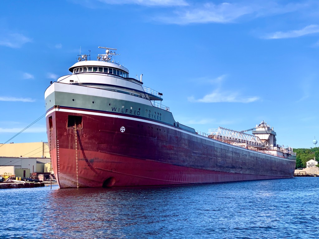 great lakers freighter, Wilfred Sykes