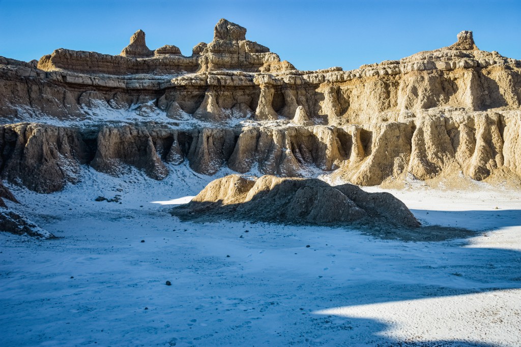The Badlands of South Dakota: Erosion's Masterpiece - Gary